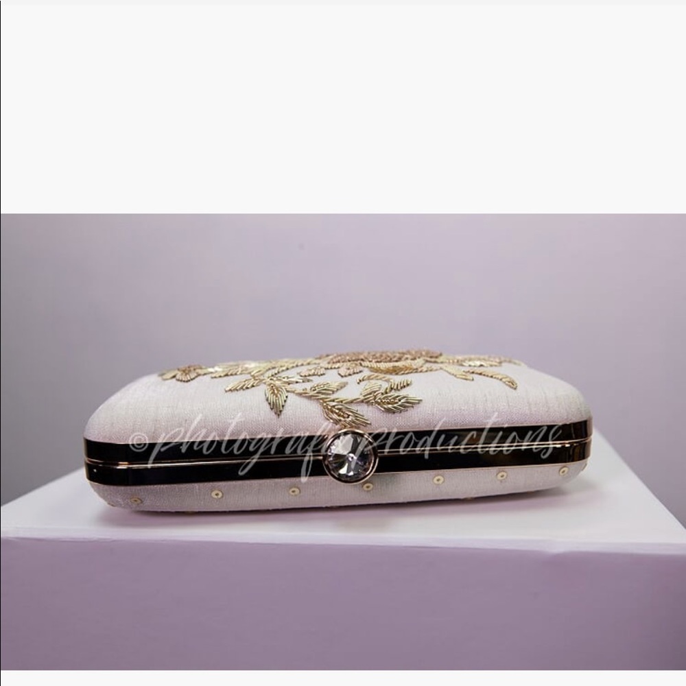 White clutch
